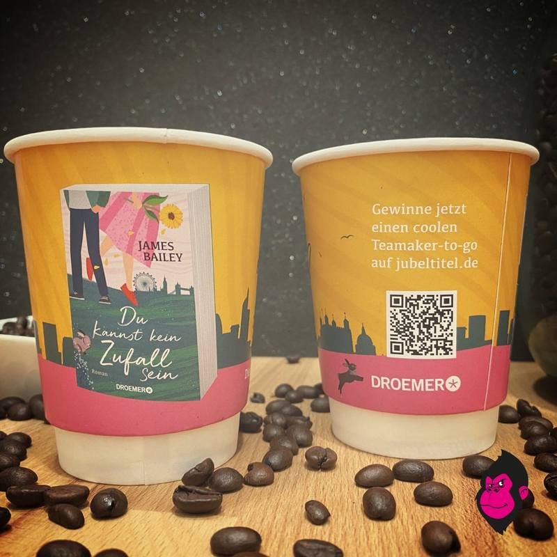 Droemer Knaur Buchpromotion auf Coffee-to-go-Bechern mit Buchcover und QR-Code